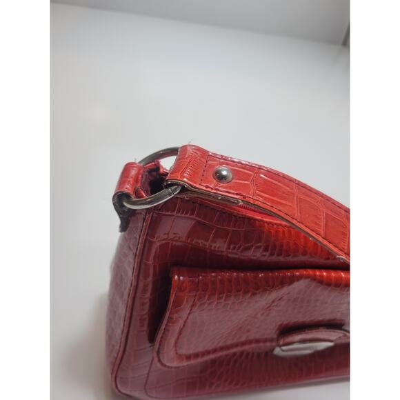 LIZ Claiborne Red Alligator Print Zip Snap Closure Small Outside Pocket - Picture 7 of 16